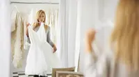  6 Hal yang Harus Dibawa Saat Mencoba Gaun Pengantin