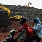 Suasana TPST Bantar Gebang saat peringatan Hari Sampah Nasional di Bekasi, Senin (21/2/2022). Hal ini bertujuan dapat membantu penanganan sampah daur ulang menjadi barang yang bermanfaat serta bermakna. (Liputan6.com/JohanTallo)