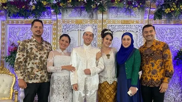 Menikah di Sinetron, Ini 6 Gaya Esta Pramanita dan Bara Valentino dalam Busana Pengantin