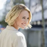 Cobalah untuk lebih banyak melakukan aksi, siapa tahu gebetanmu memang lagi menunggu kamu tuh.
