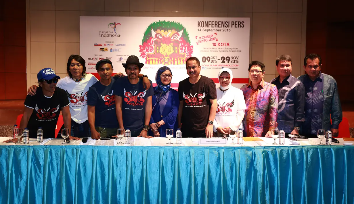 Pihak Kementerian Pariwisata pun menyambut baik Konser Slank Reog & Roll yang digelar dalam rangka menyebarkan 'virus' mencintai kebudayaan sendiri. (Wimbarsana/Bintang.com)