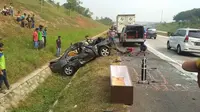 Kecelakaan maut di Tol Cipali. (Liputan6.com/Adramena)