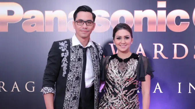 [Bintang] Darius Sinathrya - Donna Agnesia