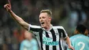 Selebrasi gelandang Newcastle United, Sean Longstaff setelah mencetak gol ke gawang Southampton dalam laga semifinal Piala Liga Inggris 2022/2023 di St James' Park, Newcastle (31/1/2023). Pemain berusia 25 tahun yang dipromosikan dari tim U-23 pada tengah musim 2018/2019 ini menjadi pemain Inggris dengan nilai pasar tertinggi ketiga dalam skuad Newcastle United musim 2022/2023. Ia saat ini berbanderol 22 juta euro atau setara Rp358 miliar. (AFP/Paul Ellis)