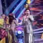 Salah satu penampilan Nassar di ajang Indonesian Dangdut Awards 2015. [Foto: Faizal Fanani/Liputan6.com]