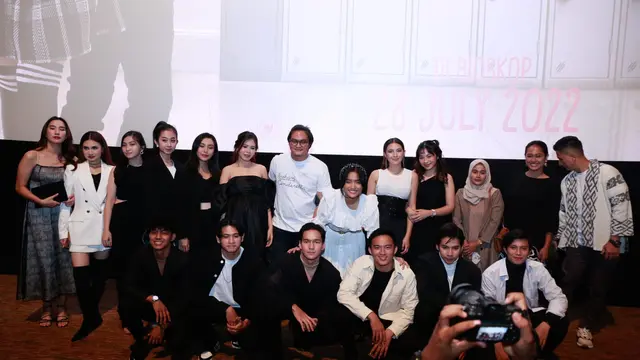 [Fimela] Film Bukan Cinderella