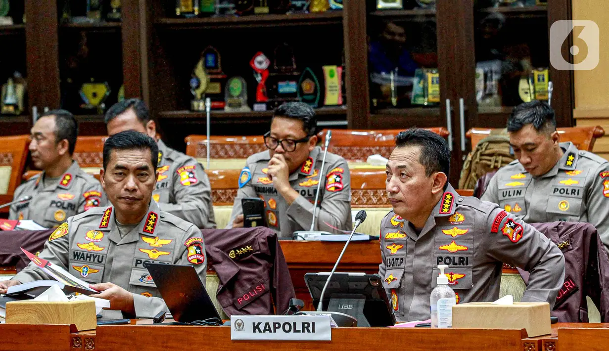 Saat ini, kata Kapolri, pihaknya juga memperkuat peran dan fungsi Bhabinkamtibmas untuk mengamankan Pemilu 2024. (Liputan6.com/Faizal Fanani)