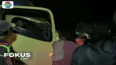 Truk colt diesel dari arah Jakarta menuju Cirebon menabrak truk tronton pengangkut tanah yang dalam keadaan berhenti mengganti ban.