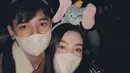 Tahun ketiga rayakan pergantian tahun bersama, tahun 2022, Ranty Maria dan Rayn Wijaya tutup dengan liburan ke Disneyland Hongkong. Malam tahun baru 2023 tentunya jadi lebih seru karena keseruan di Disneyland dan keindahan Hongkong itu sendiri. Bahkan lewat keterangan unggahannya pada 5 Januari 2023, bintang sinetron Heart Series ini ungkap jika Disneyland adalah tempat paling bahagia di bumi. (Liputan6.com/IG/@rantymaria)