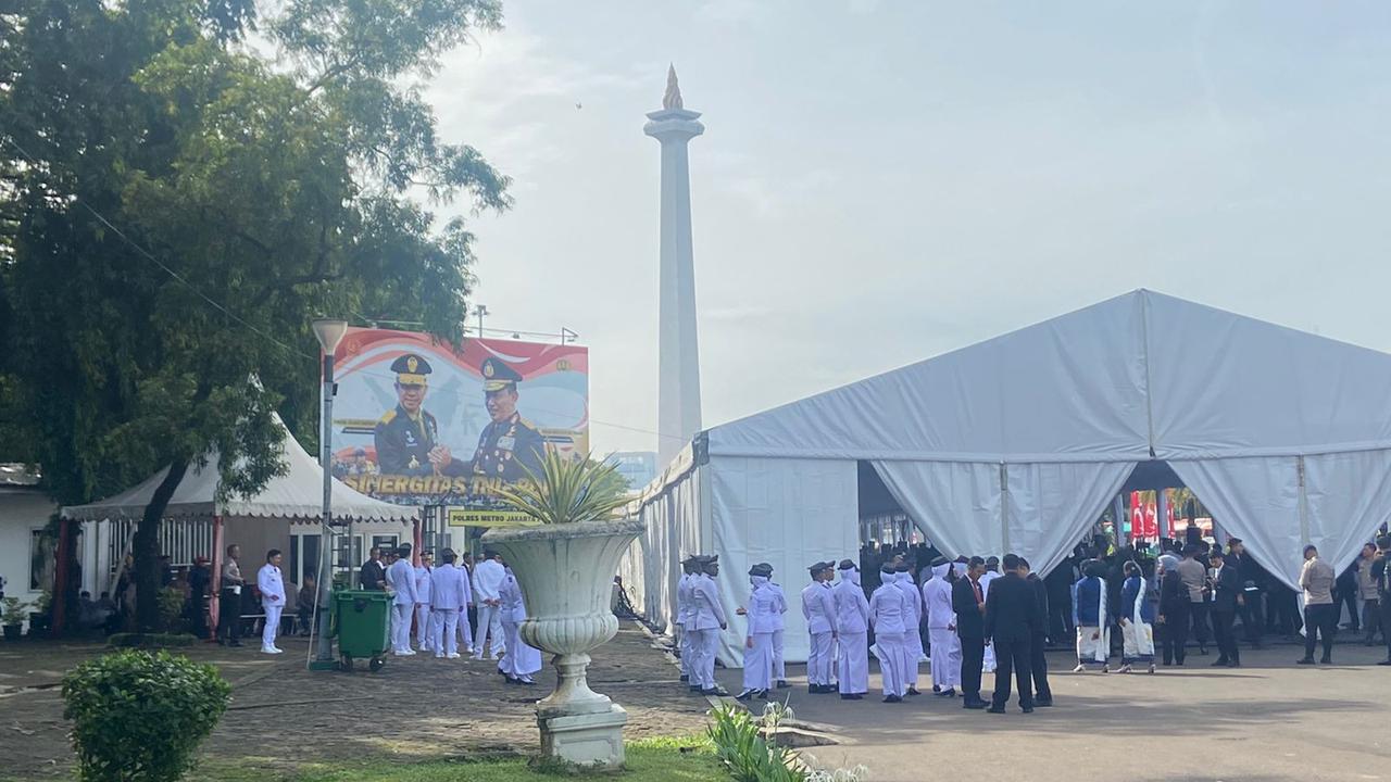Para kepala daerah dari 481 wilayah se-Indonesia akan dilantik oleh Presiden Prabowo Subianto di Istana Merdeka Jakarta hari ini, kamis (20/2/2025).