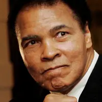 Muhammad Ali meninggal di usia 74 tahun. Sementara itu, Manado dikenal sebagai kota dengan toleransi tertinggi.