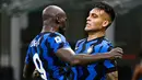 <p>Inter Milan sukses melumat AC Milan pada laga bertajuk derbi della Madonnina pada Minggu (21/2/2021). (AFP/Marco Bertorello)</p>