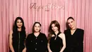 Yeji ITZY, Luna Maya, Mikha Tambayong, dan Chelsea Islan tampil bak bestie dalam serba hitam. Ke empatnya hadir untuk pembukaan butik Roger Vivier di Plaza Indonesia [dok Roger Vivier]