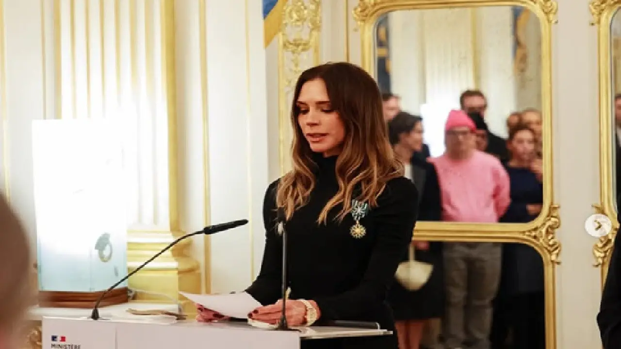 Victoria Beckham dan Pharrel Williams Dapat Gelar Ksatria dari Prancis, Kenapa Diberikan Terpisah?