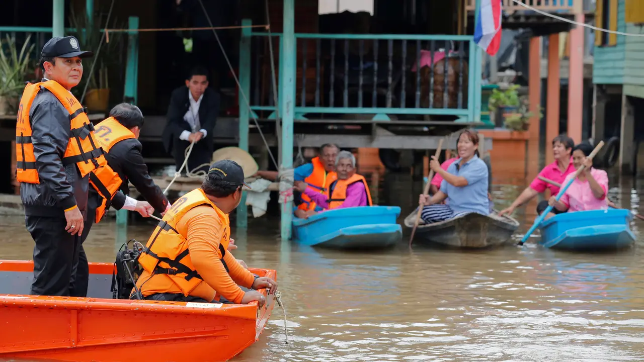 20161005-Banjir Thailand-Reuters