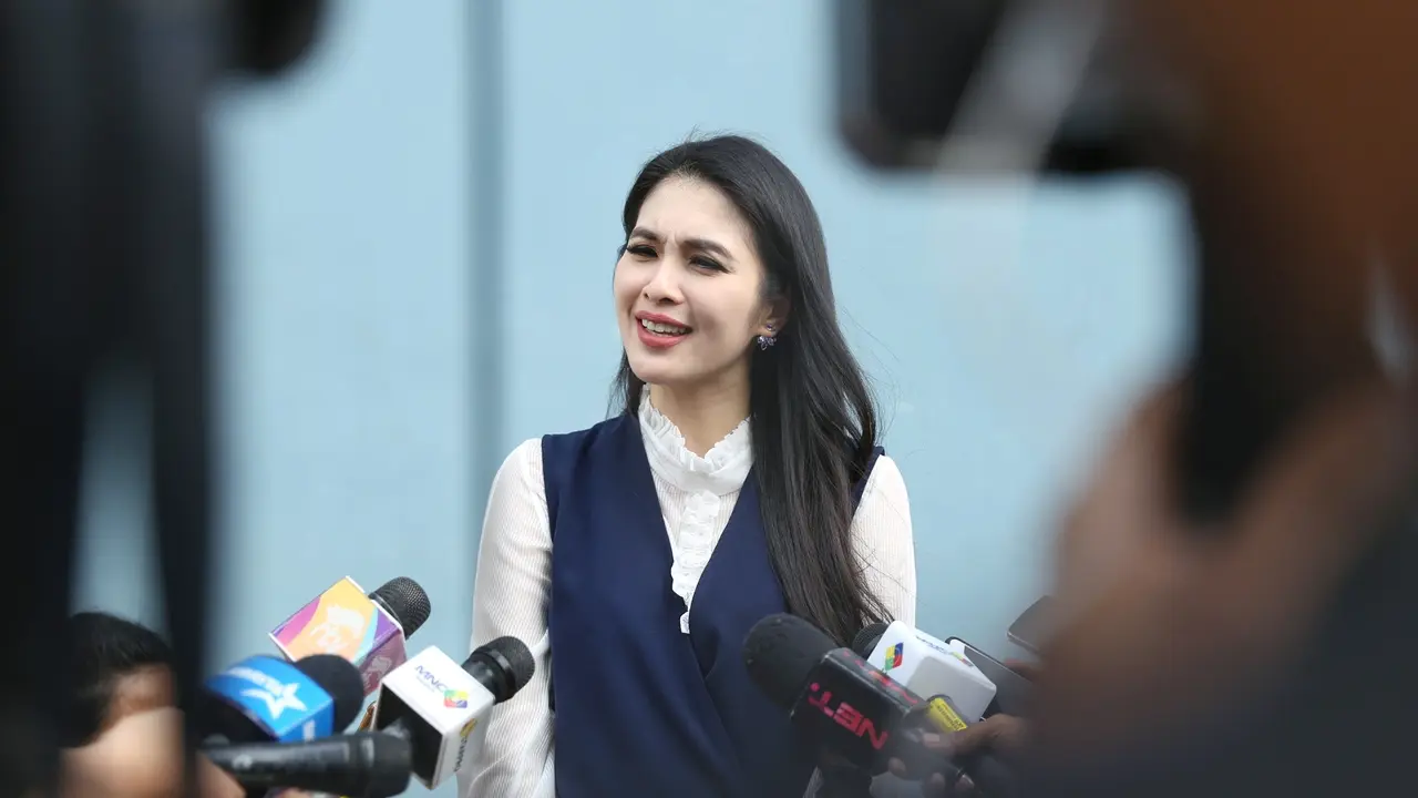 [Fimela] Sandra Dewi
