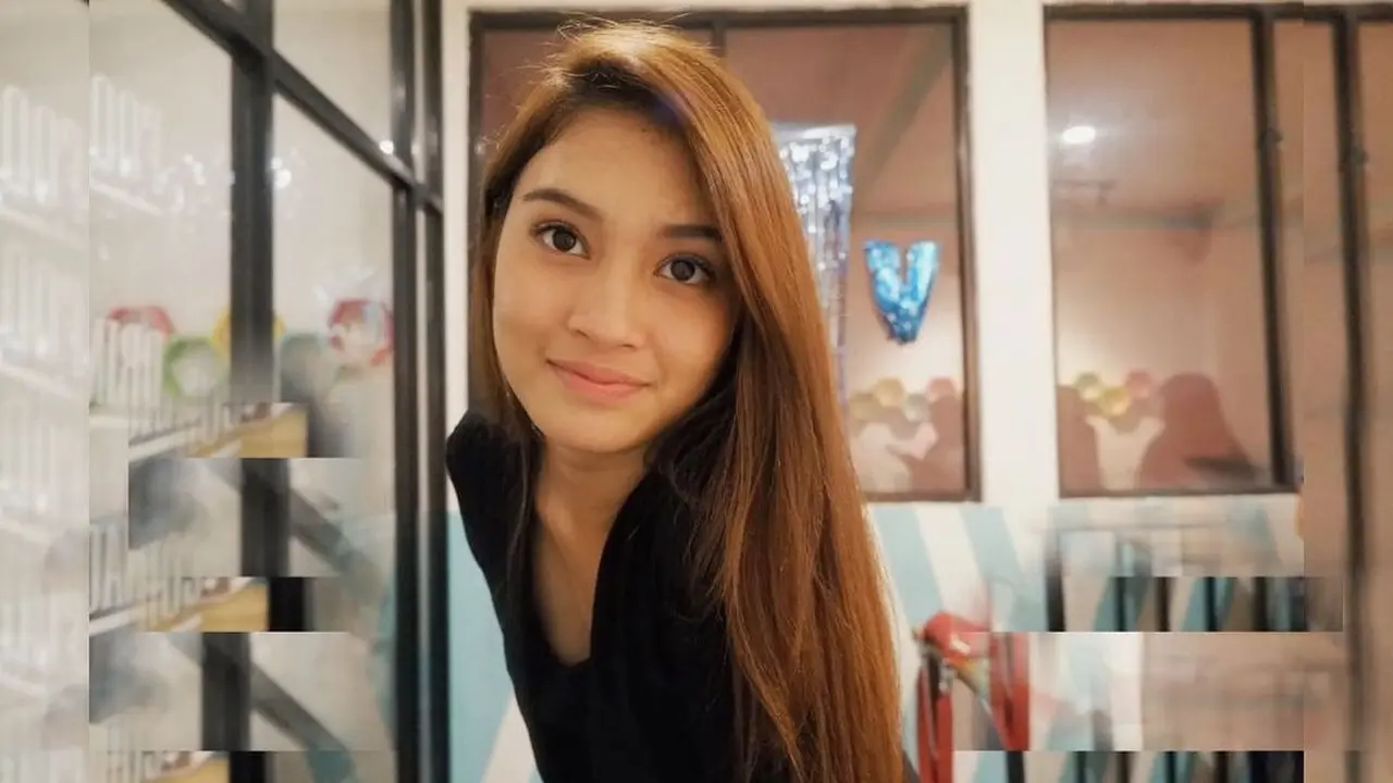 Maura Gabrielle (https://www.instagram.com/p/Bi5vlE8l_YY/)