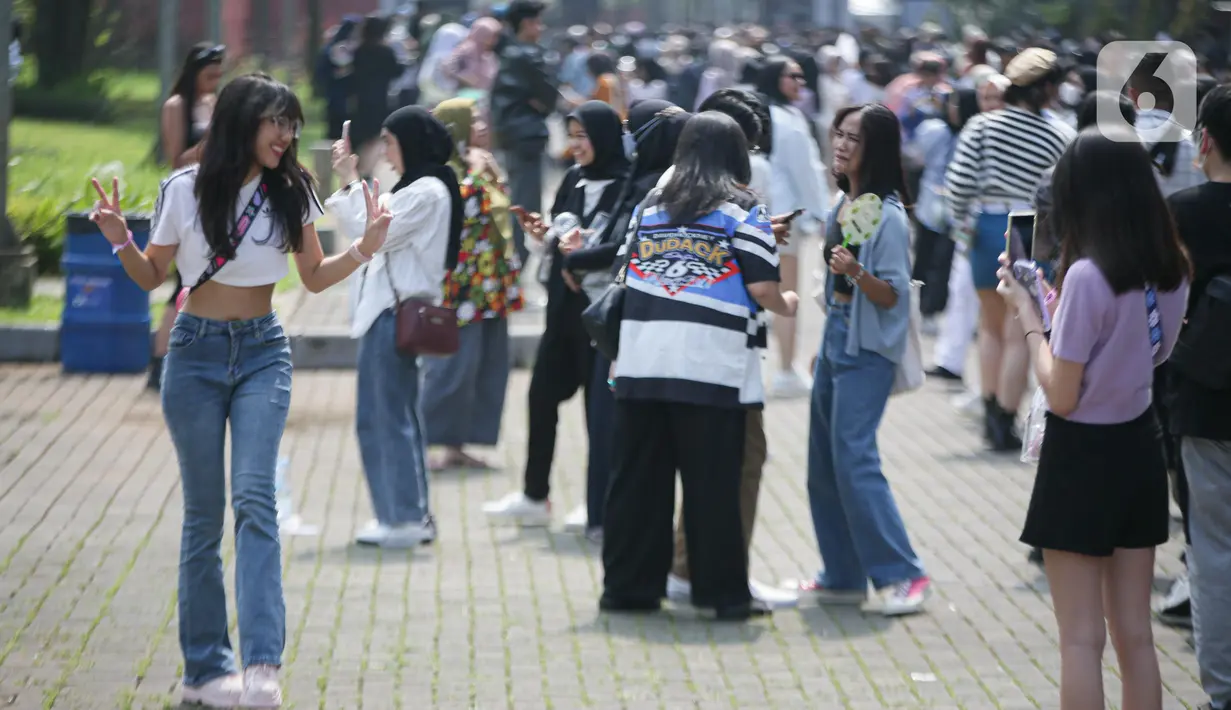 Aespa hari ini siap menghibur penggemar Indonesia dan menggelar konser yang akan dimulai pukul 14.30 WIB di ICE BSD Tangerang.  (Liputan6.com/Faizal Fanani)