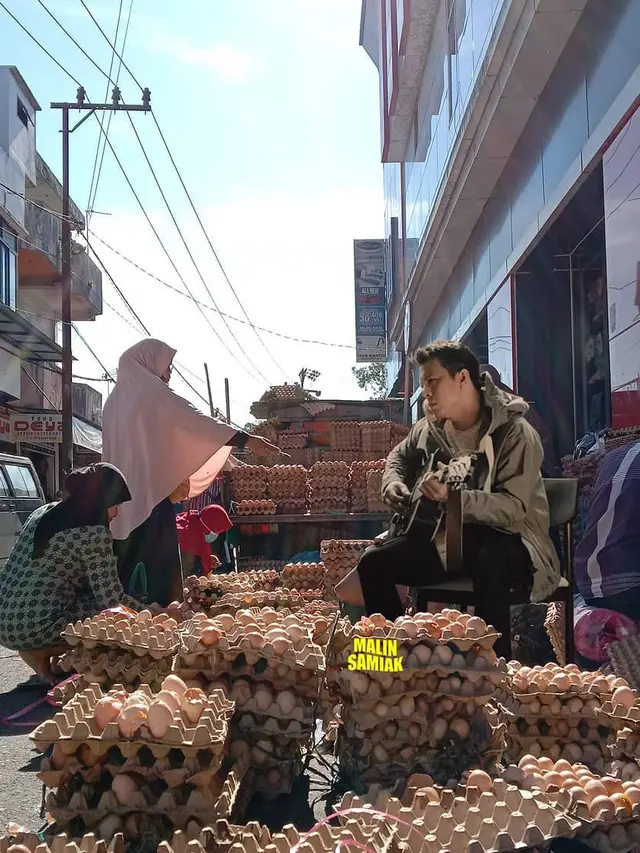 6 Editan Foto Jika Artis Jualan di Pasar Ini Bikin Ngakak