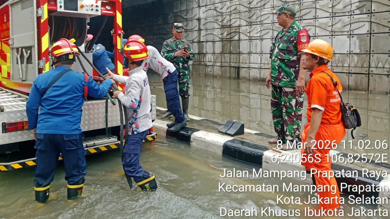Underpass Mampang Prapatan, Jakarta Selatan, kembali normal setelah sempat terendam banjir.