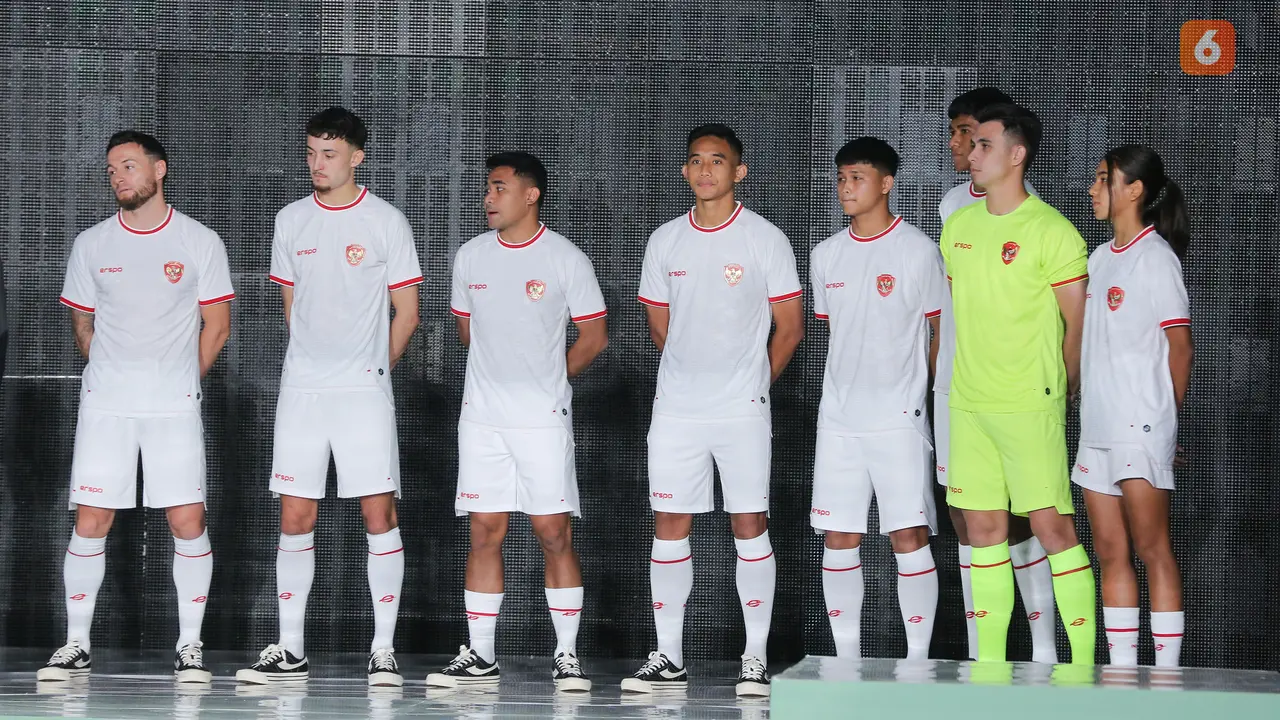 Foto: Terinspirasi Jersey Skuad Garuda 1981, Jersey Anyar Timnas Indonesia Resmi Diluncurkan