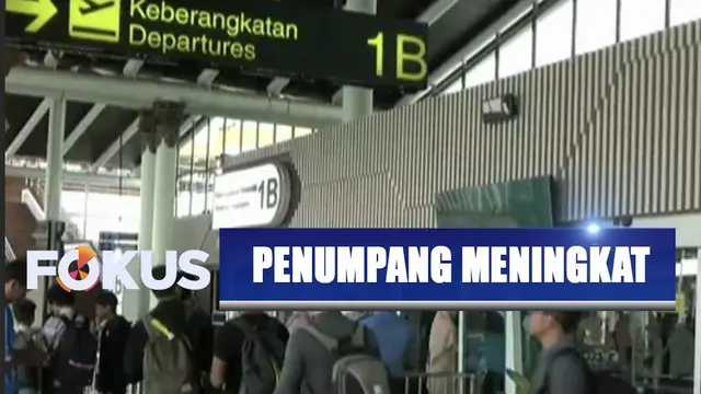 Jelang libur natal dan tahun baru, jumlah penumpang di Bandara Soekarno-Hatta mengalami peningkatan.
