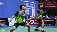 Aksi ganda putra Indonesia, Muh Putra Erwiansyah/Muhammad Rayhan Nur Fadillah, di Kejuaraan Dunia Junior 2022, di Santander, Spanyol. (PBSI)