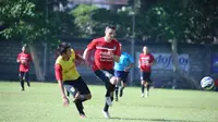 Striker asal Serbia, Nemanja Vidakovic menjadi pemain asing ketiga yang direkrut Bali United FC menghadapi Torabika Soccer Championship presented by IM3 Ooredoo. (Bali United)