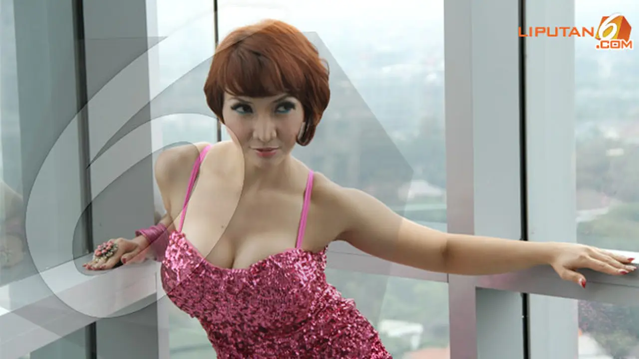 roro-fitria-01-130118c.jpg