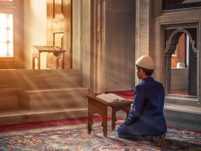Surah Surah Dalam Al Qur An Yang Disunahkan Dibaca Saat Salat 5 Waktu Ramadan Liputan6 Com