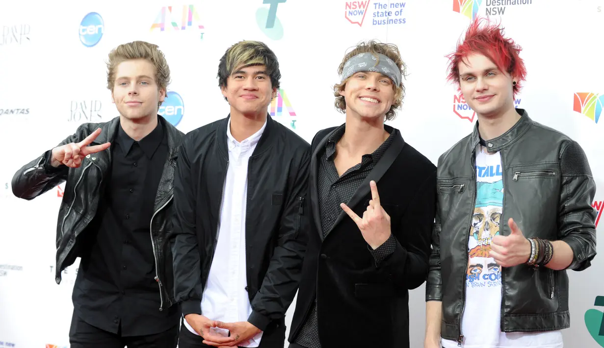 Grup band yang mengusung aliran pop punk ini juga mengunggah sebuah foto dengan poster konser mereka khusus hanya di Indonesia. (Bintang/EPA)