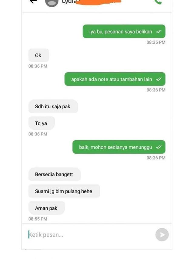 6 Chat Ojek Online dengan Penumpang Ini Bikin Mikir Aneh-Aneh