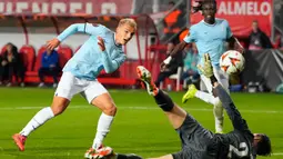 Berstatus tim tamu, Lazio menang 2-0 atas Twente. (AP Photo/Peter Dejong)