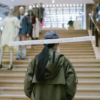 Industri fashion kembali buka di Paris (Foto: WWD/ Instagram/ Vanni Bassetti).