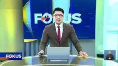 Perbarui informasi Anda bersama Fokus edisi (27/5) dengan pilihan topik-topik sebagai berikut, Ruas Tol Cisumdawu Ambles, Tak Jujur, Restoran Ayam Goreng Nonhalal Ditutup, Buaya Muara di Gorong-Gorong Perumahan, Hujan Deras Sebabkan Banjir di Permuki...