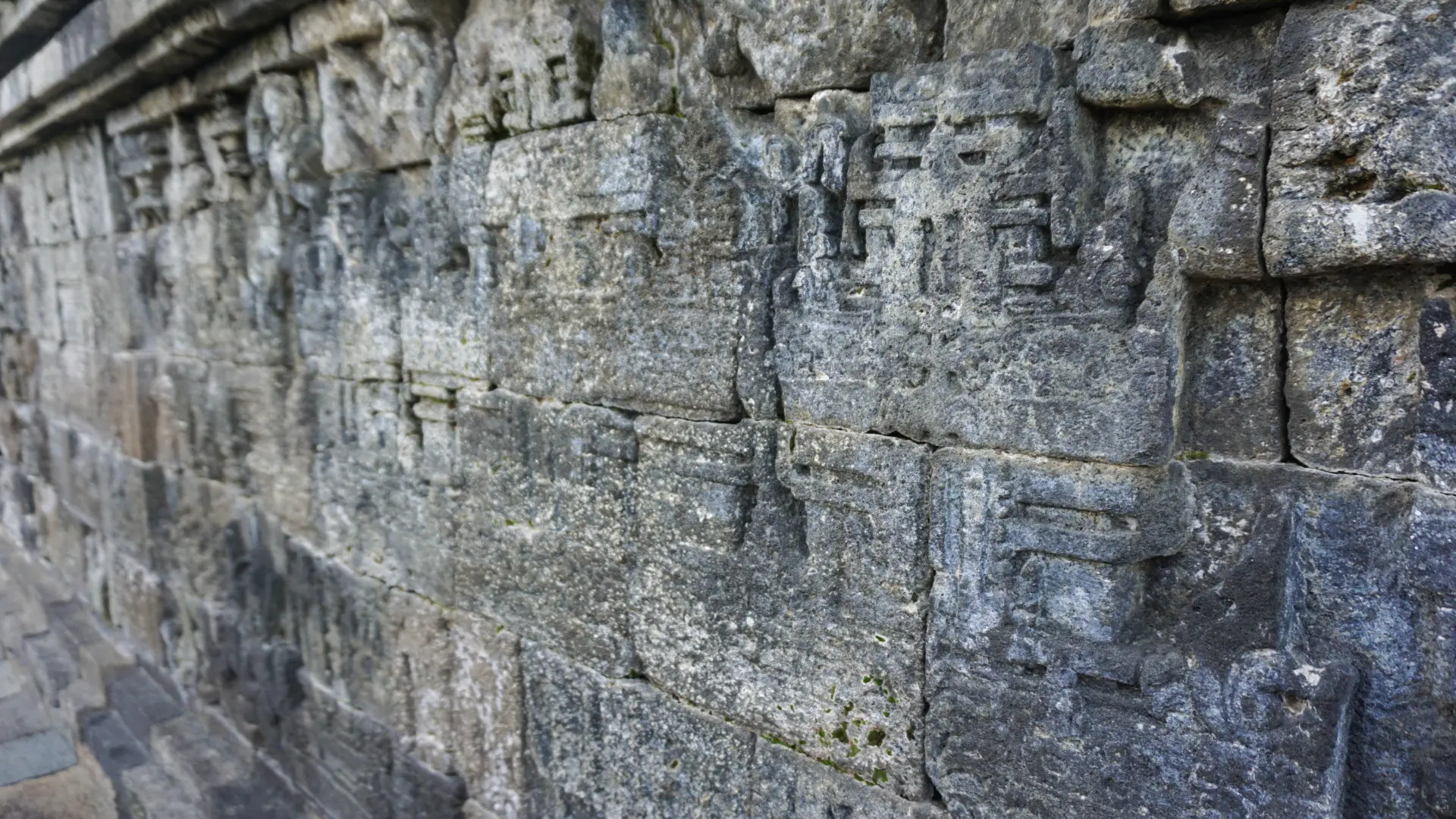 Struktur bangunan Candi Borobudur dibuat dengan 2 juta potong batu yang disusun di atas bukit. (/Fajar Abrori)