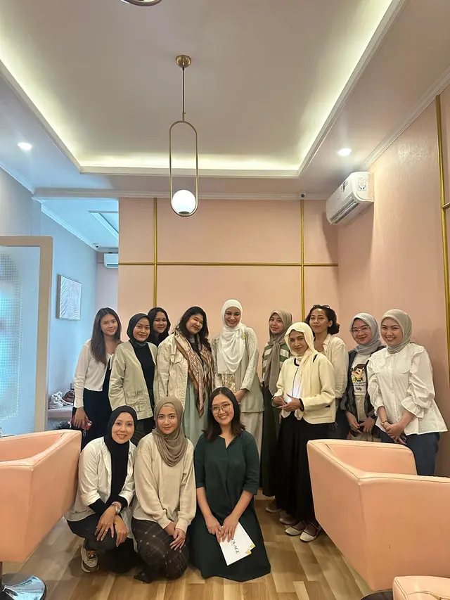 Merasakan Perawatan Salon Favorit Shireen Sungkar untuk Atasi Rambut Lepek dan Berketombe