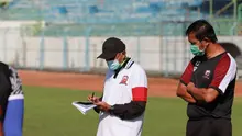 Pelatih Madura United, Rahmad Darmawan. (Bola.com/Permana Kusumadijaya)