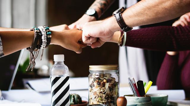 Ilustrasi persatuan, bersatu