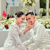 Gaya Muhammad Fardhana Calon Suami Ayu Ting Ting. [@derazala]