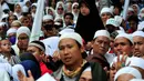 Aksi massa menolak Basuki Tjahaja Purnama atau Ahok menjadi Gubernur itu terjadi di depan Gedung DPRD DKI Jakarta, Senin (10/11/2014). (Liputan6.com/Johan Tallo) 