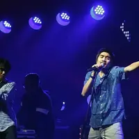 Sheila On 7 konser tunggal bertajuk A Night With Sheila On 7 di Gandaria City, Jakarta Selatan pada Kamis (5/12/2019) malam. (Bambang E Ros/Fimela.com)