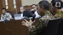 Mantan Menteri Agama, Lukman Hakim Saifuddin saat menjadi saksi pada sidang lanjutan dugaan suap jual-beli jabatan di lingkungan Kemenag dengan terdakwa M Romahurmuziy di Pengadilan Tipikor Jakarta, Rabu (4/12/2019). Sidang beragenda mendengar keterangan saksi. (Liputan6.com/Helmi Fithriansyah)