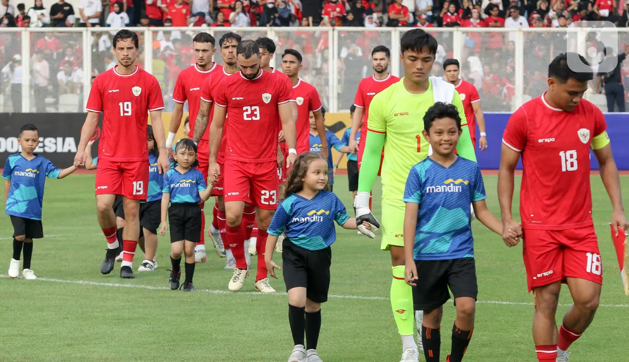 Dan Filipina pada Selasa (11/6/2024). Kedua laga tersebut akan berlangsung di Stadion Utama Gelora Bung Karno, Jakarta. (Liputan6.com/Herman Zakharia)