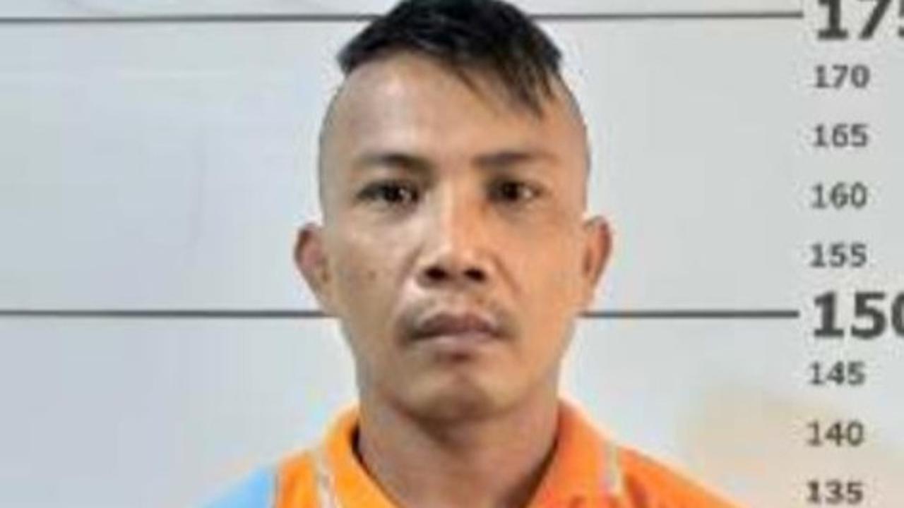 Narapidana di Lapas Bengkalis yang kabur setelah membobol sel dan memanjat tembok berkawat duri.