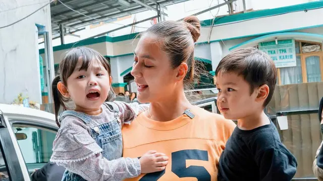Potret Shabira Alula Adnan Bareng 6 Artis Tanah Air, Gayanya Bikin Gemas
