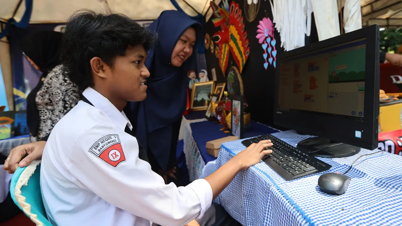 Siswa berkebutuhan khusus mengasah kreativitasnya dalam festival kita bisa (Istimewa)