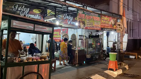 9 Rekomendasi Gudeg Gurih Tidak Terlalu Manis di Jogja, Cocok untuk Semua Selera