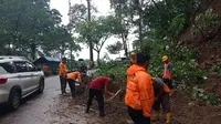 Jalur Gumitir Jember Masih Rawan Longsor, Pengendara Diimbau Waspada Saat Melintas