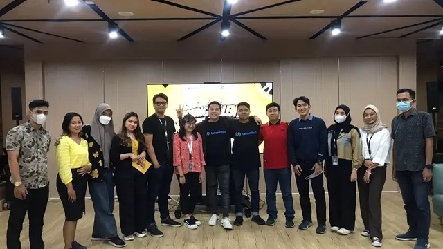 Tim Talenthub dan Cineverse dalam acara launching Young Talent Movie Festival